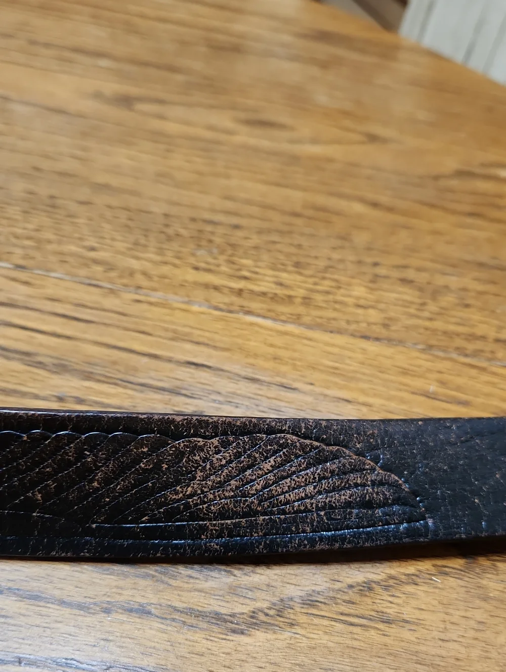 Genuine Leather Classic Broen Embossed Leather Men's Belt Size 34